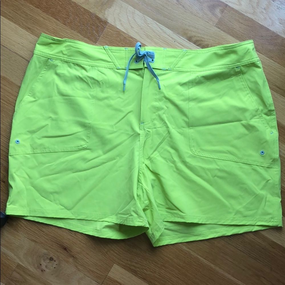 NWT L.L.Bean Sunblocking Swimwear Shorts UPF 50+ Size 18